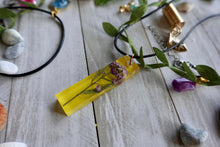 Load image into Gallery viewer, Yellow and Purple Pressed Flower Necklace
