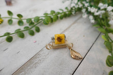 Load image into Gallery viewer, Yellow Adjustable Flower Ring
