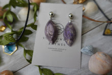 Load image into Gallery viewer, Purple and Silver Dangle Earrings
