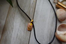 Load image into Gallery viewer, Small Pink and Gold Necklace
