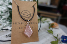 Load image into Gallery viewer, Pink Resin Necklace
