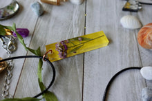 Load image into Gallery viewer, Yellow and Purple Pressed Flower Necklace
