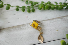 Load image into Gallery viewer, Yellow Adjustable Flower Ring
