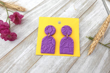Load image into Gallery viewer, Purple pink dangle earring
