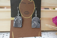 Load image into Gallery viewer, Silver leaf textured arch dangle earrings
