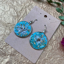 Load image into Gallery viewer, Flower pressed Resin earrings | teal and white circle hoop | pressed white flower|
