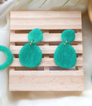 Load image into Gallery viewer, Teal blue green pebble stone dangle earrings
