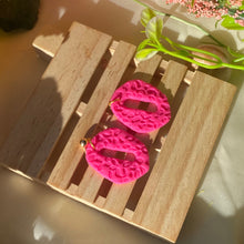 Load image into Gallery viewer, Hot Pink textured leopard print dangle polymer clay earrings
