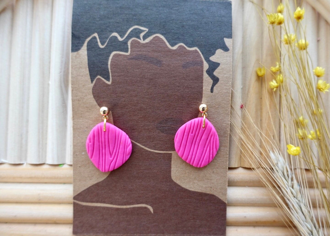 Pink wood textured organic circles | stone  | handmade | polymer clay earrings