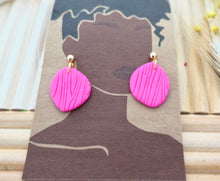 Load image into Gallery viewer, Pink wood textured organic circles | stone  | handmade | polymer clay earrings
