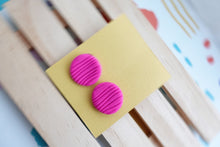 Load image into Gallery viewer, Pink wood textured hot pink studs
